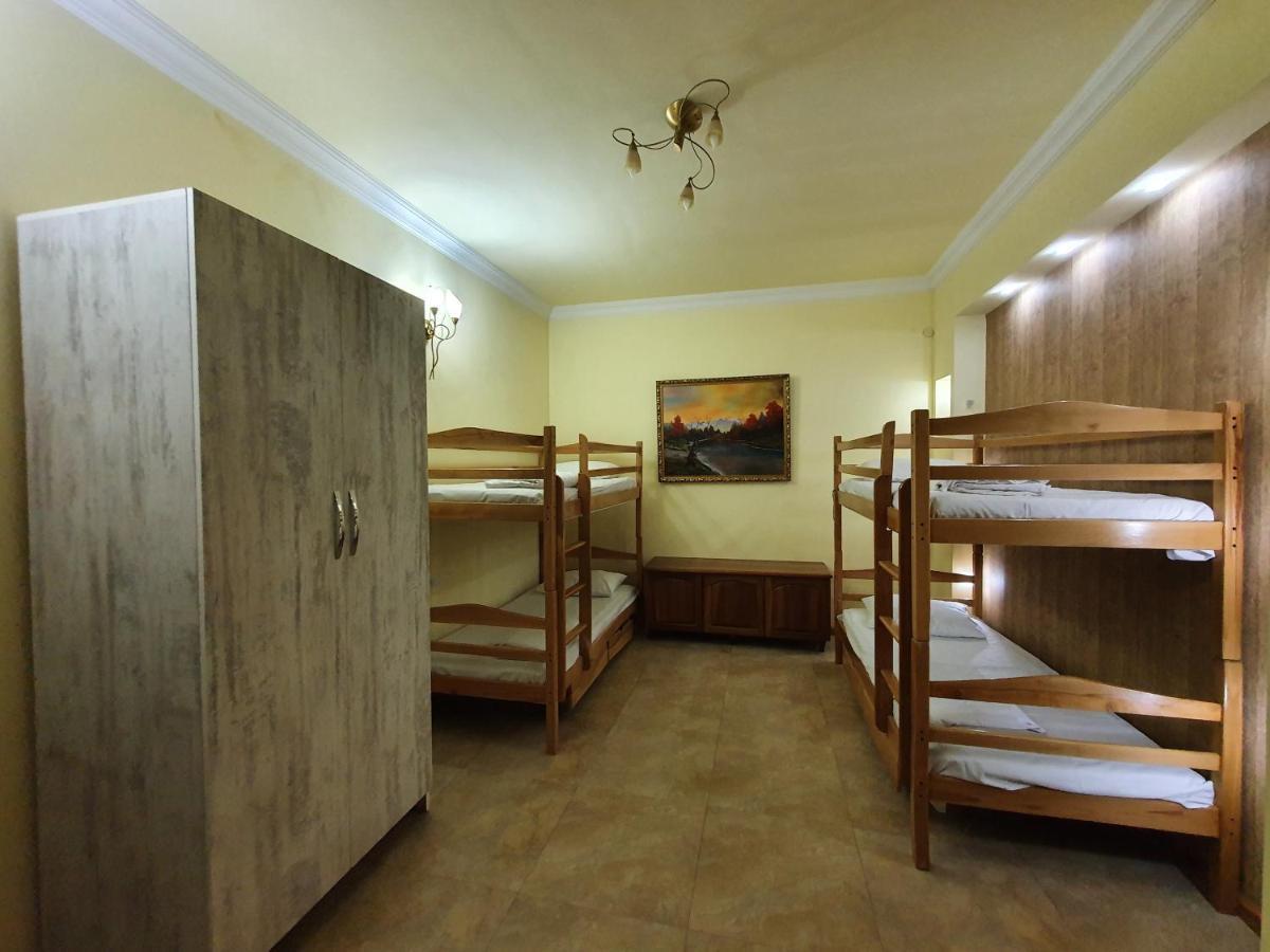 Capsule Hostel In The Old City Of Ереван Экстерьер фото