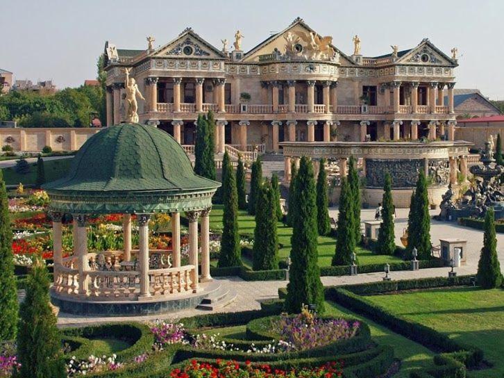 Capsule Hostel In The Old City Of Ереван Экстерьер фото